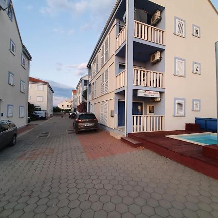 Aparthotel Marina Gromela Mirce Esterno foto