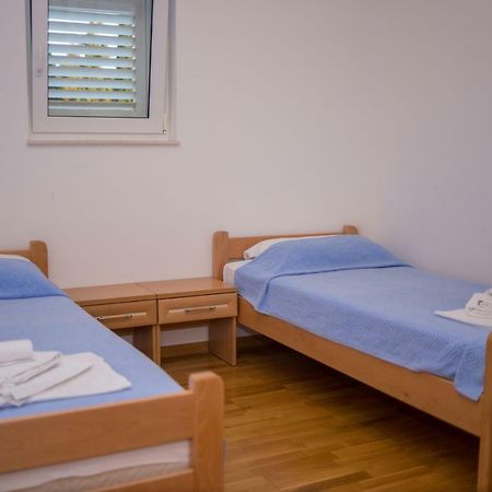 Aparthotel Marina Gromela Mirce Esterno foto