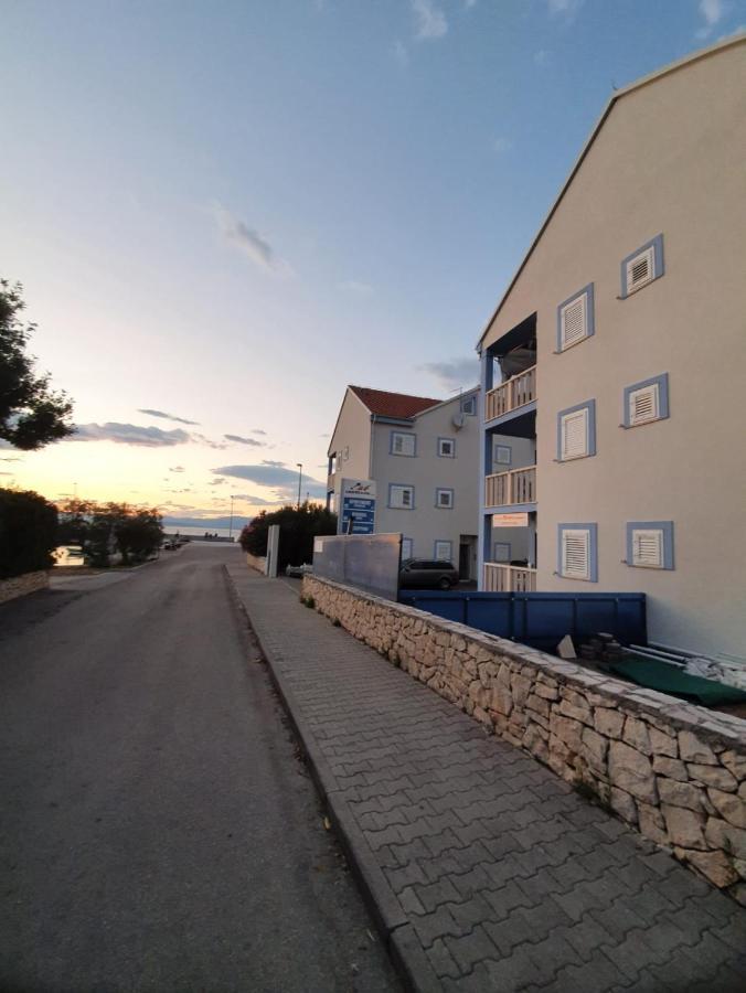 Aparthotel Marina Gromela Mirce Esterno foto