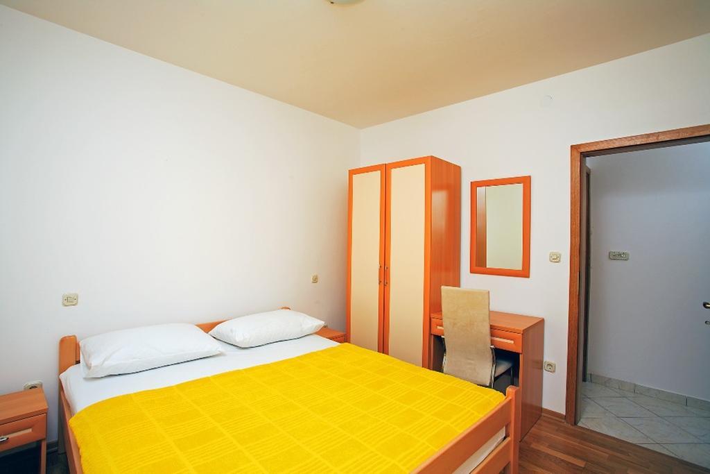 Aparthotel Marina Gromela Mirce Camera foto