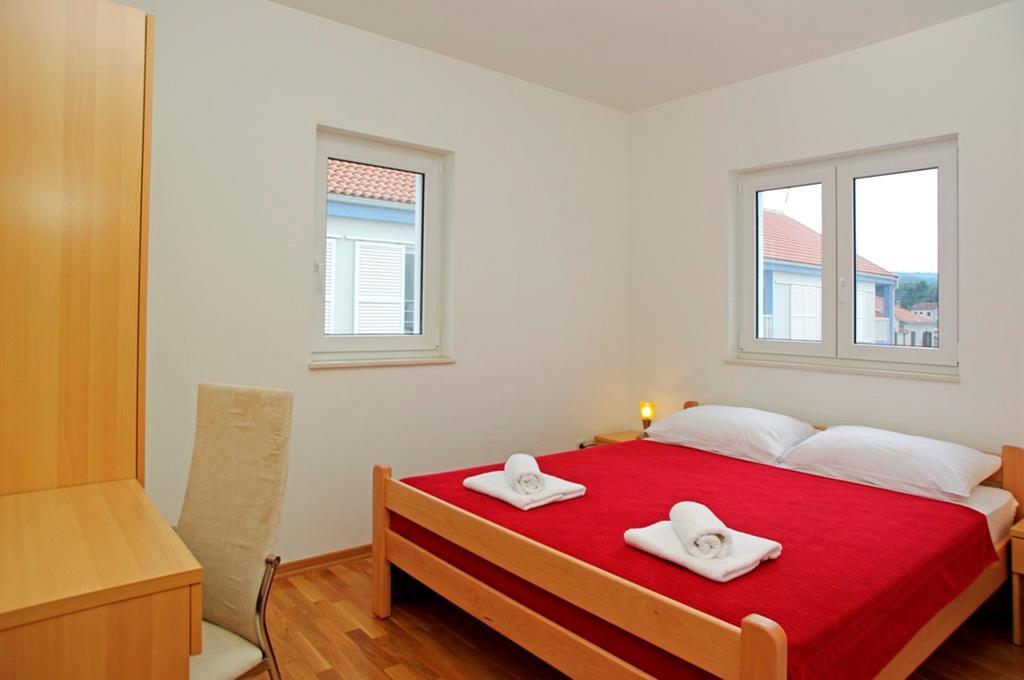 Aparthotel Marina Gromela Mirce Camera foto