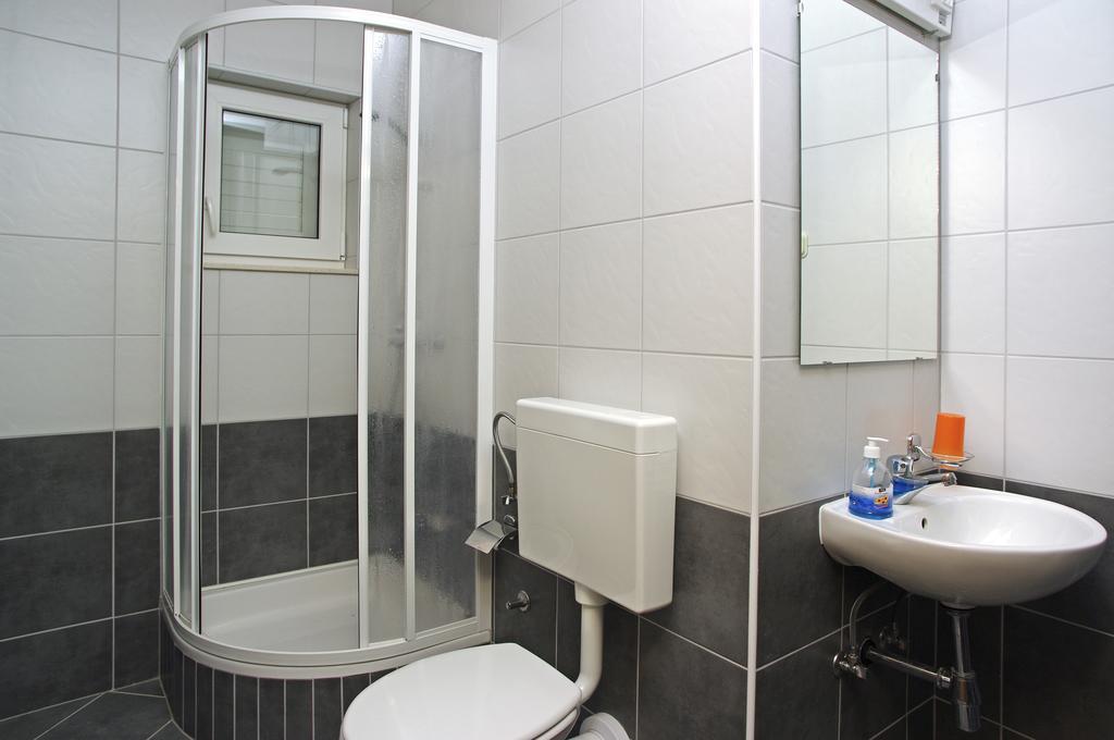 Aparthotel Marina Gromela Mirce Camera foto