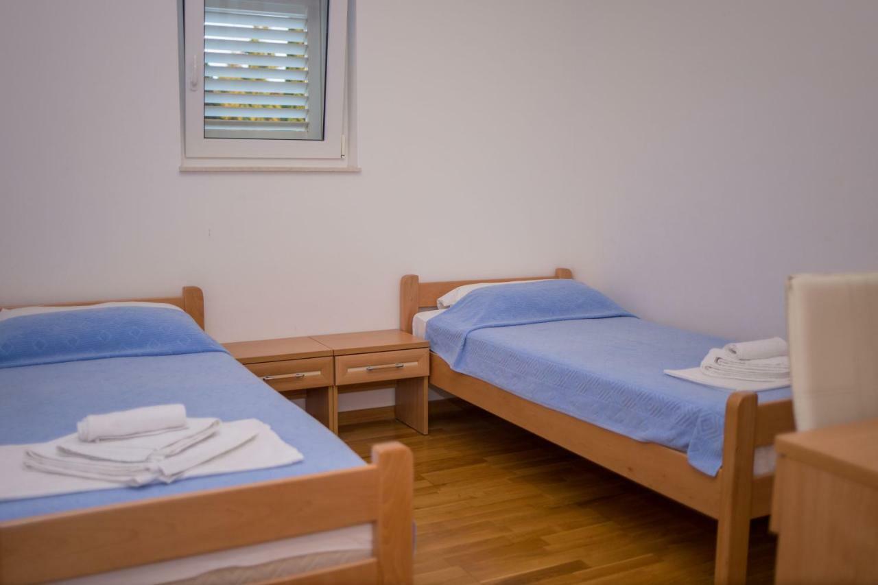 Aparthotel Marina Gromela Mirce Esterno foto